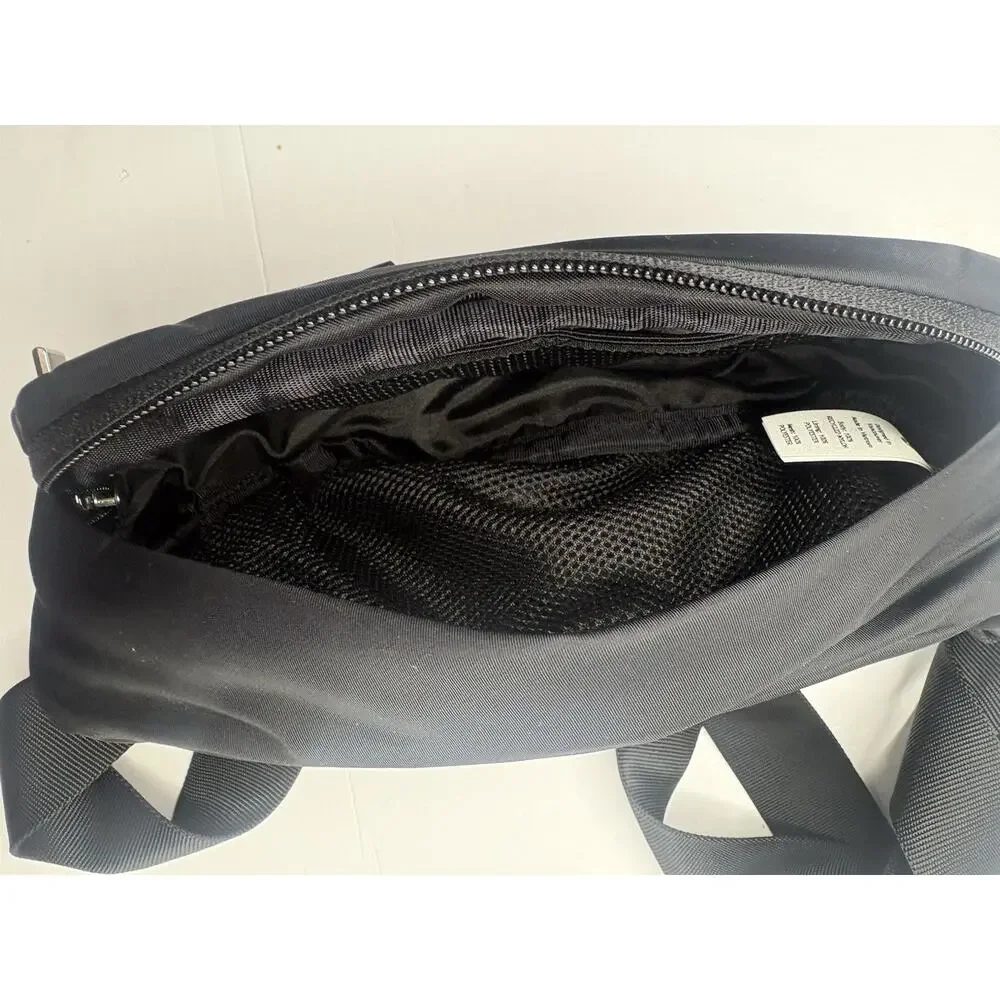 Lululemon Women’s Wunderlust Belt Bag Black